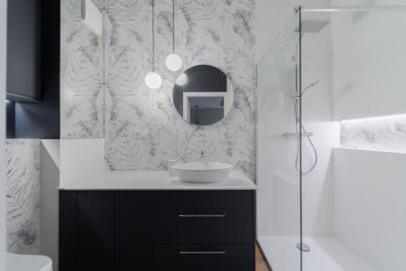 Transformer votre salle de bains grâce à une rénovation intelligente